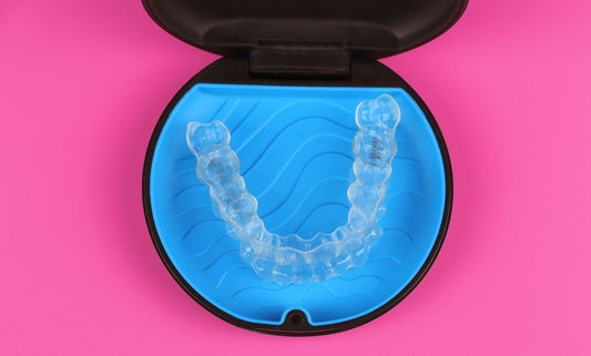 invisalign vs retainer